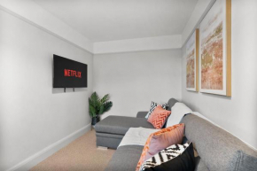Stylish Boutique Abode - Sleeps 11